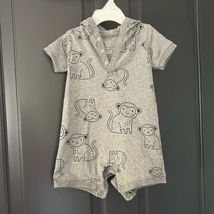 4 / $20 Carter’s Monkey Bodysuit Romper 6 MO